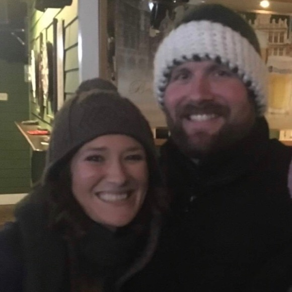 Meet your Posher, Catie - Picture 4 of 4